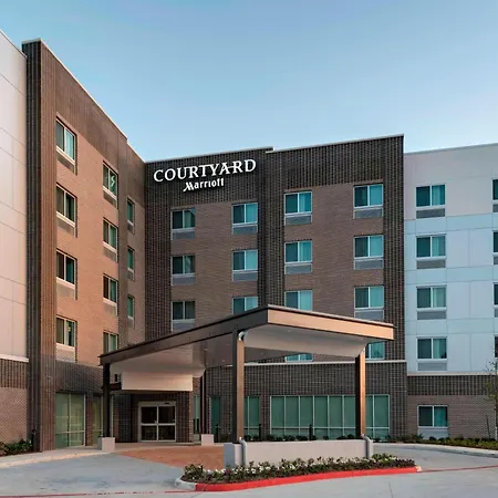 Courtyard By Marriott Houston Sugar Land/Lake Pointe